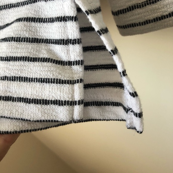 NEW Tribal 1/4 Zip Hoodie Medium - Picture 4 of 4